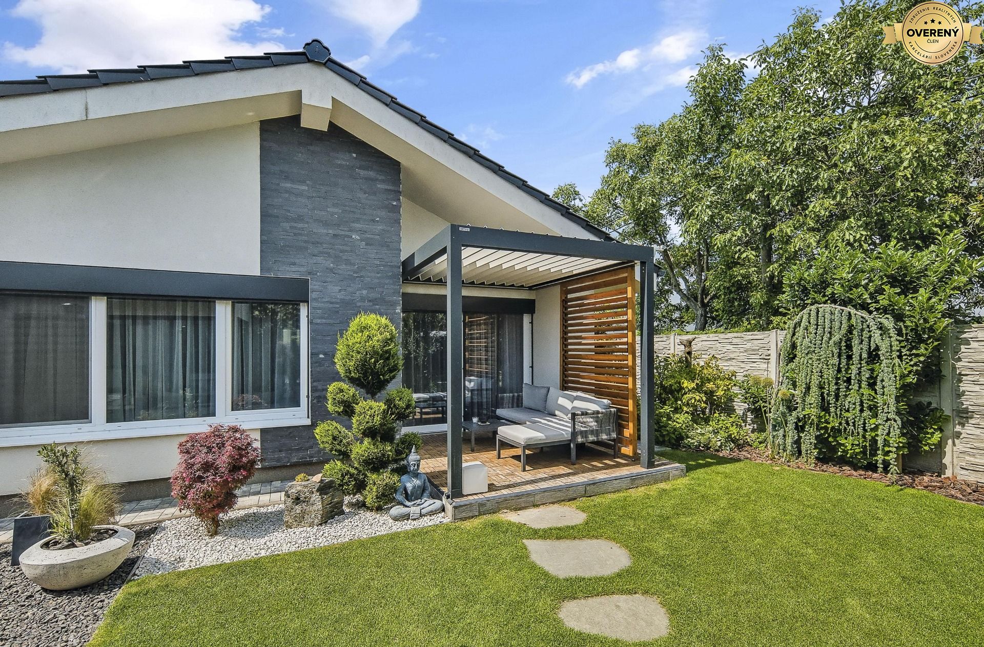 NUERA︱FOR SALE – 3-bedroom family house with garden house