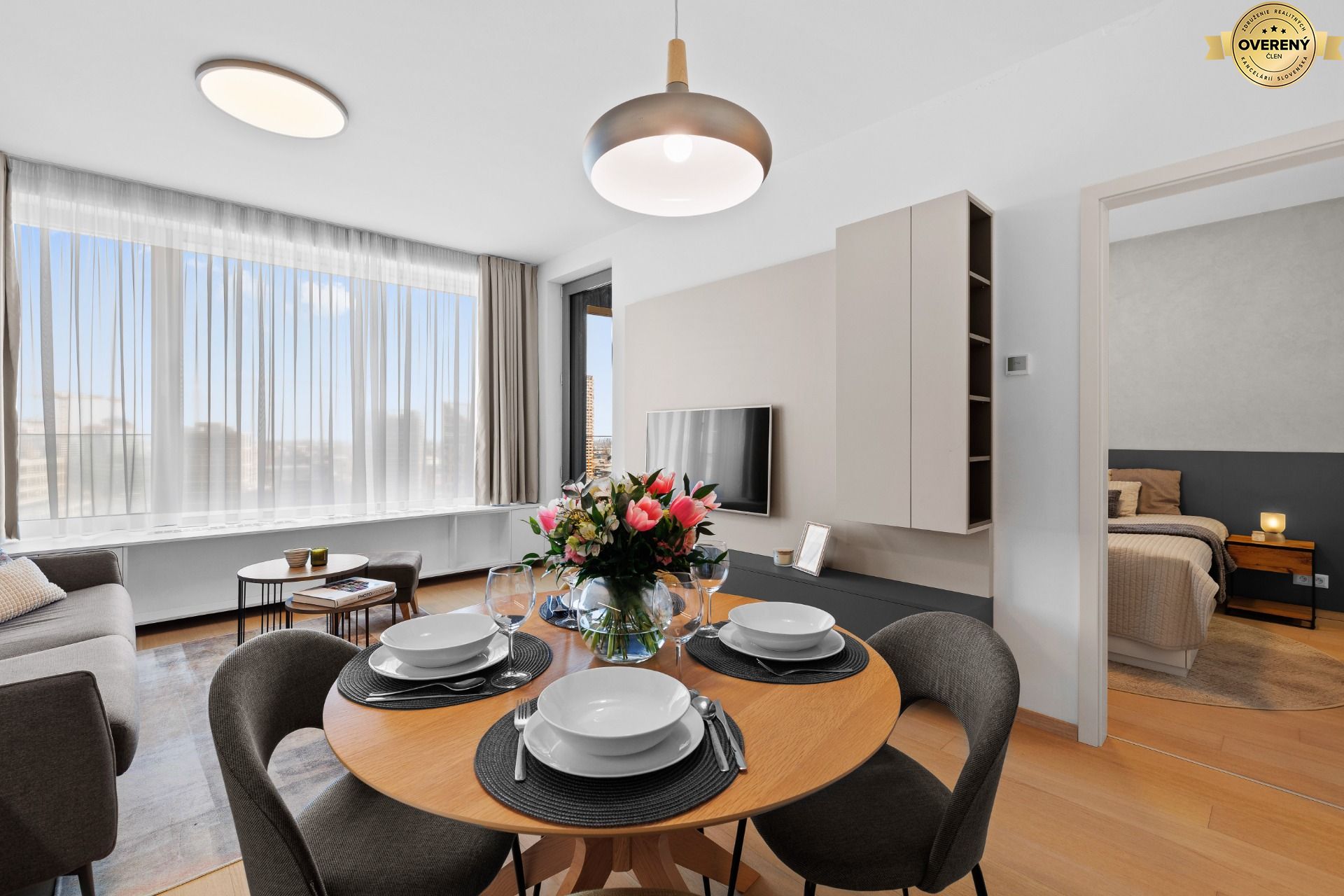 NUERA︱SKY PARK luxury furnished 2-room apartment on 15th floor