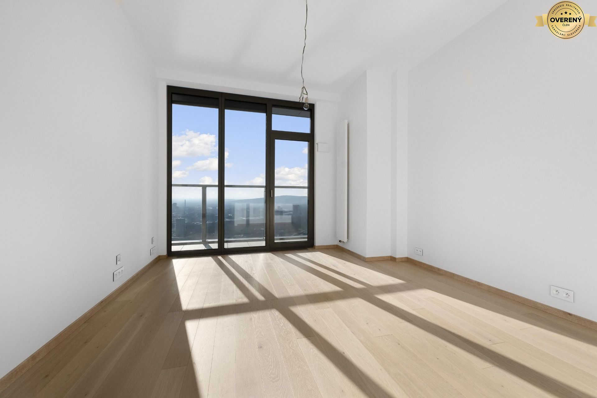 NUERA︱EUROVEA TOWER - Penthouse 2-bedroom residence 
