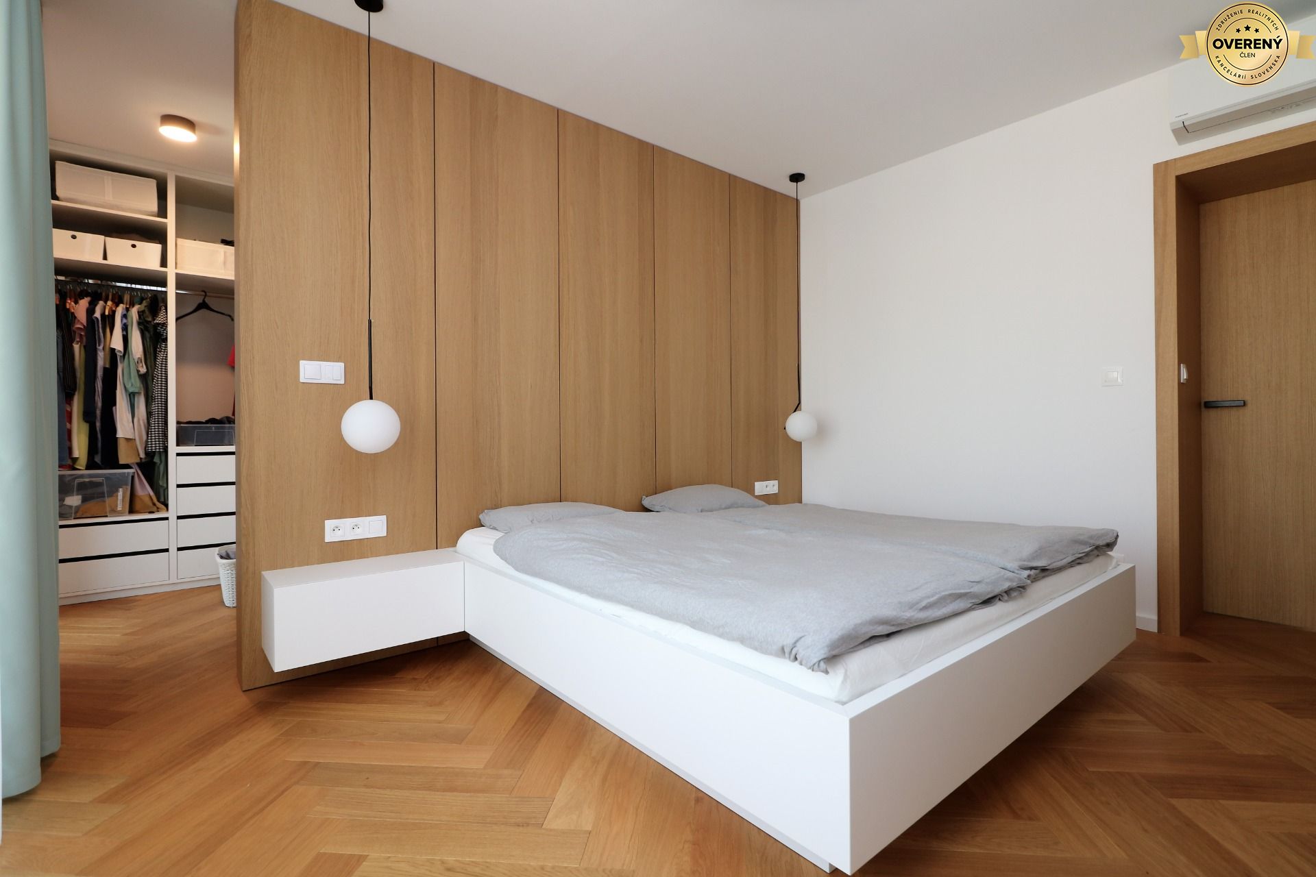 NUERA︱Penthouse with terrace and forest view in Dúbravka