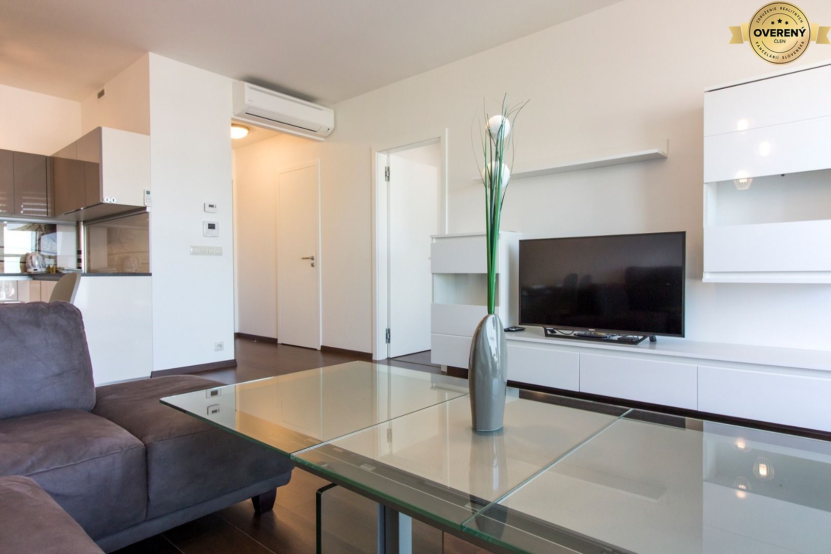 NUERA︱PANORAMA CITY - 1 BED apartment with castle view