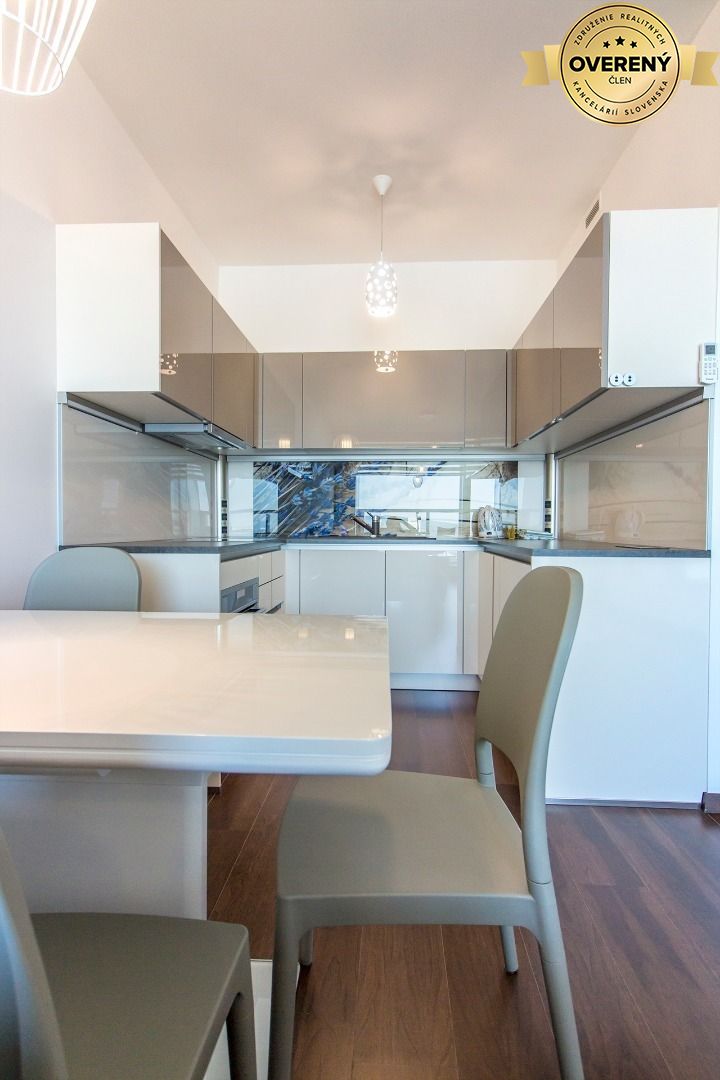 NUERA︱PANORAMA CITY - 1 BED apartment with castle view