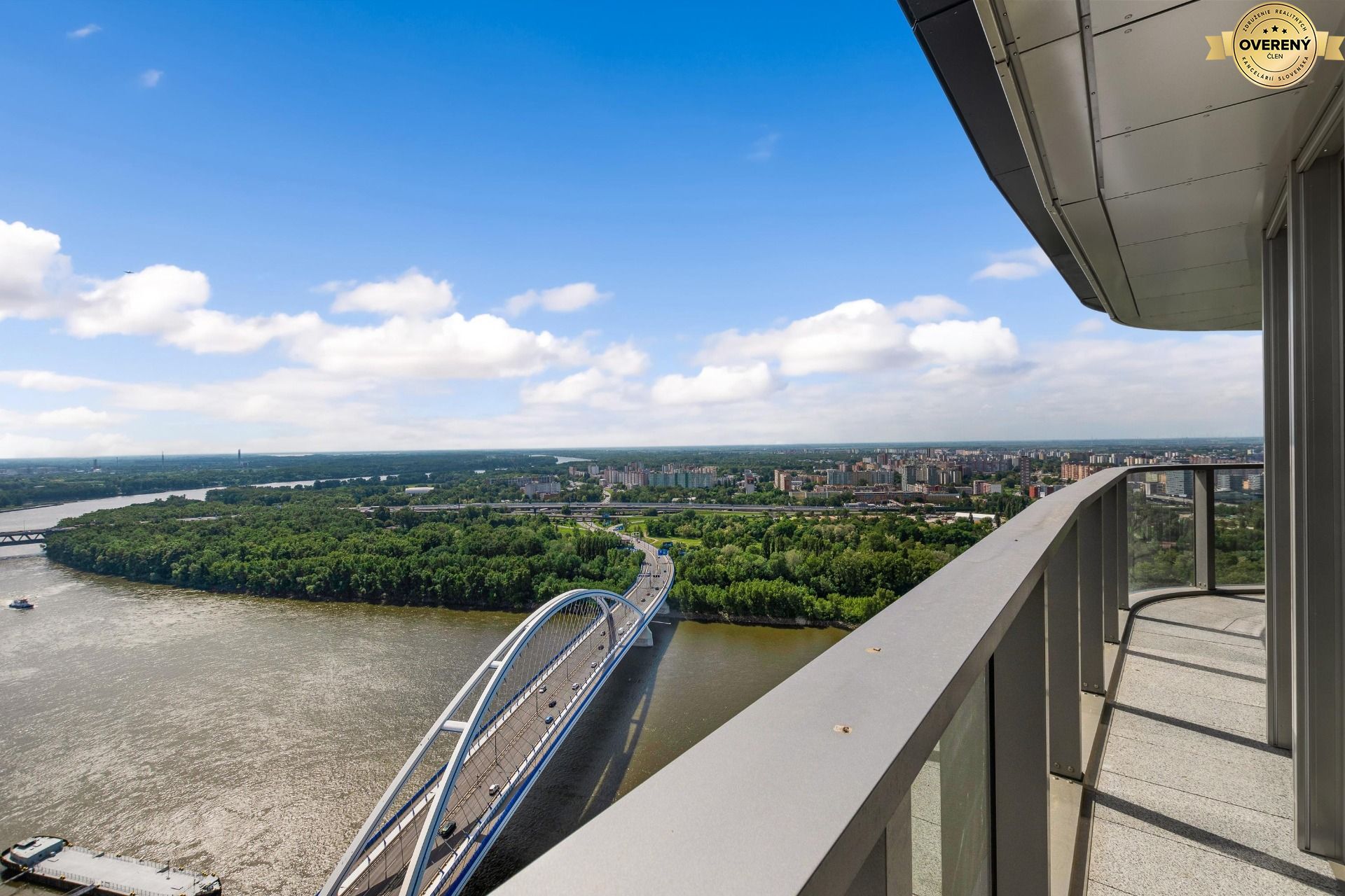 NUERA︱EUROVEA TOWER - Penthouse 3-bed. apt. Danube view, 44th