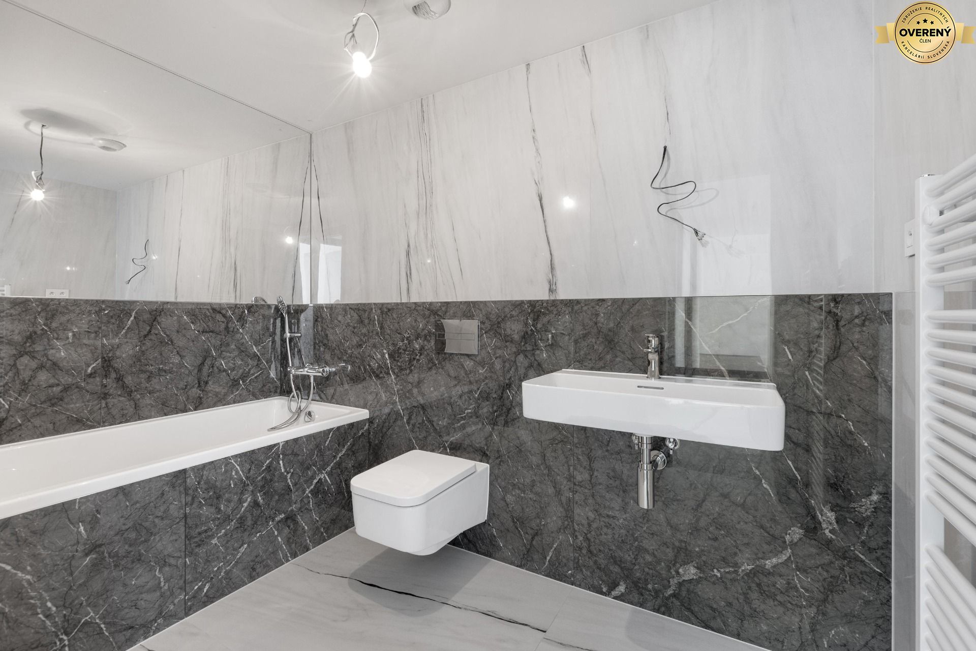 NUERA︱EUROVEA TOWER - Penthouse 2-bed. apt. east view, 44th