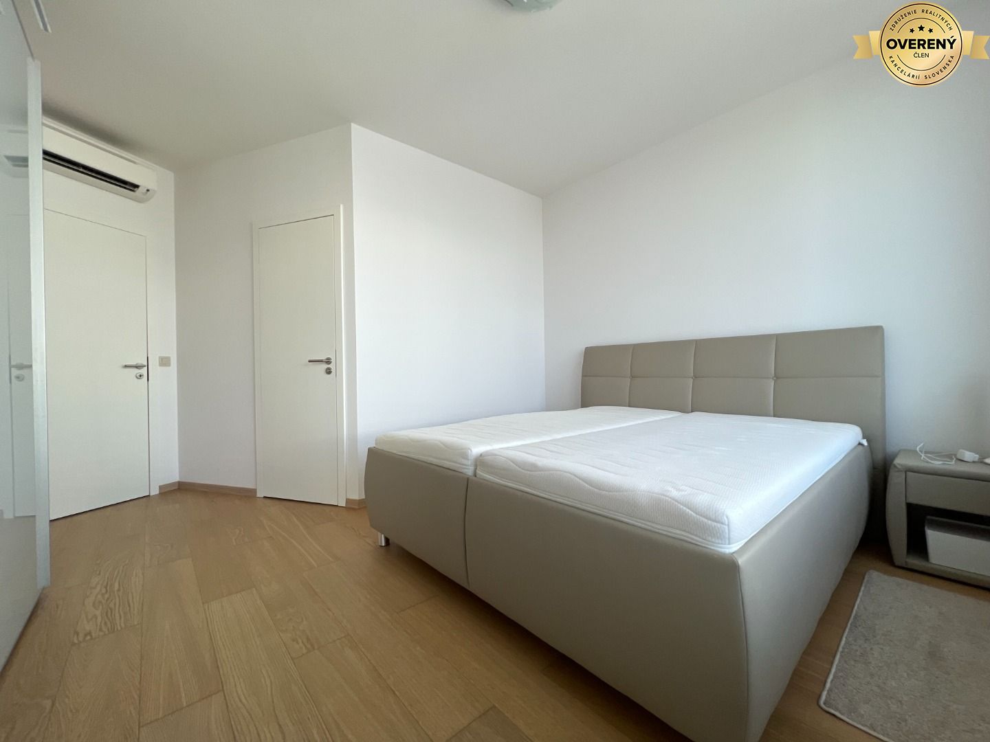 NUERA | PANORAMA CITY - 2-bed apt. with castle view, 26th fl., 97 sqm
