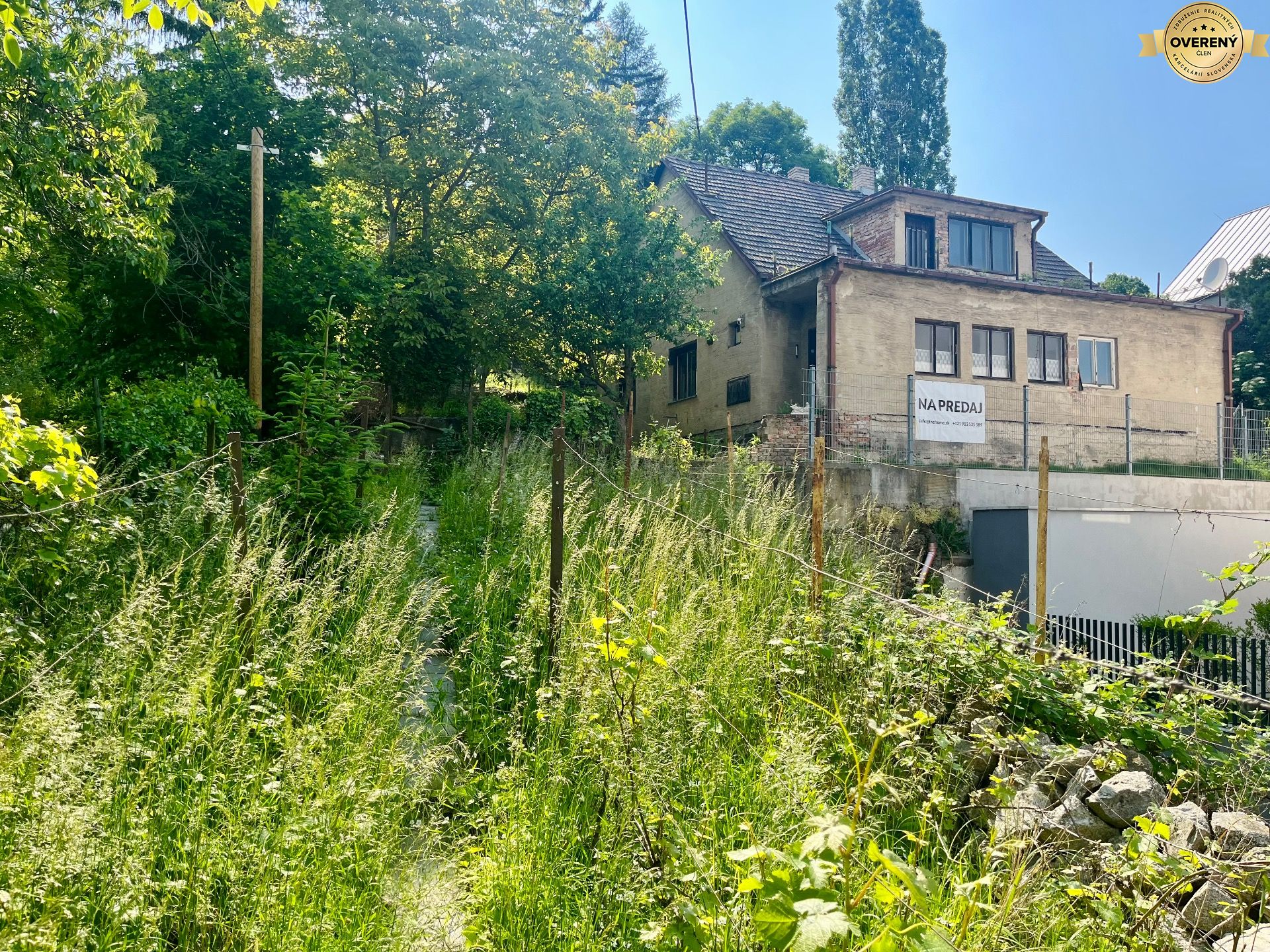 NUERA | FOR SALE Unique plot with old house near Horský park, Budkova 