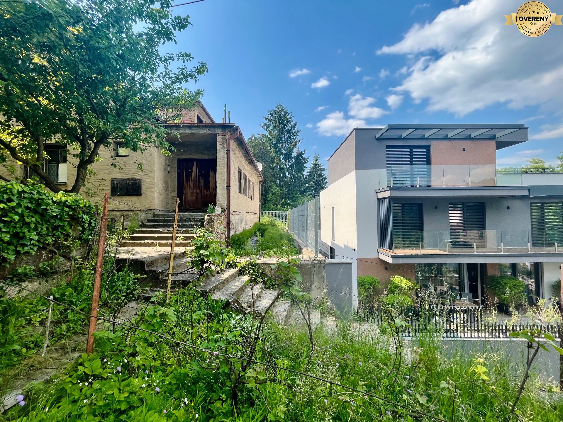 NUERA | FOR SALE Unique plot with old house near Horský park, Budkova 
