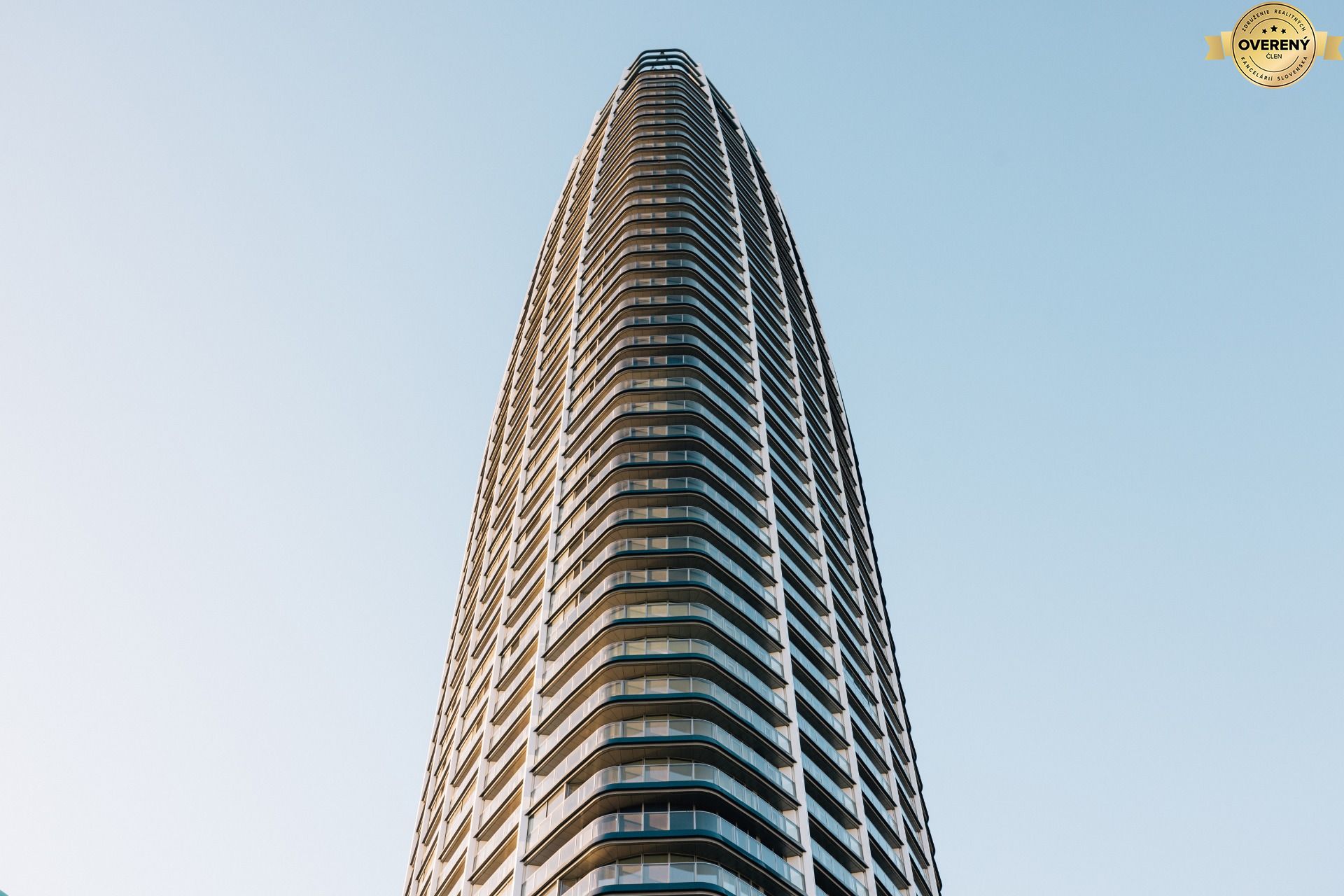 NUERA︱EUROVEA TOWER - LUX 2 bedroom apt., Karpaty view, 35th floor
