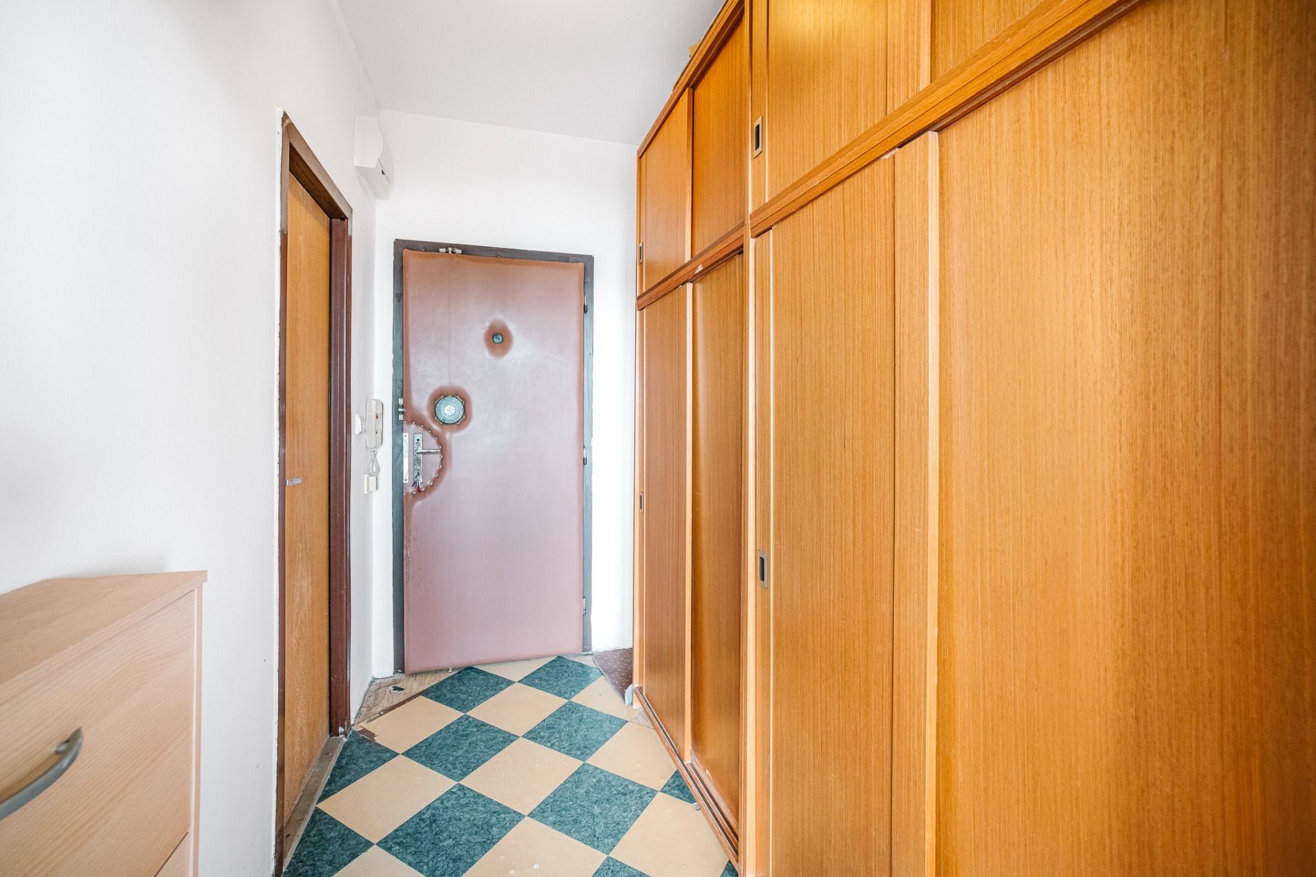 Sale One bedroom apartment, One bedroom apartment, Gessayova, Bratisla