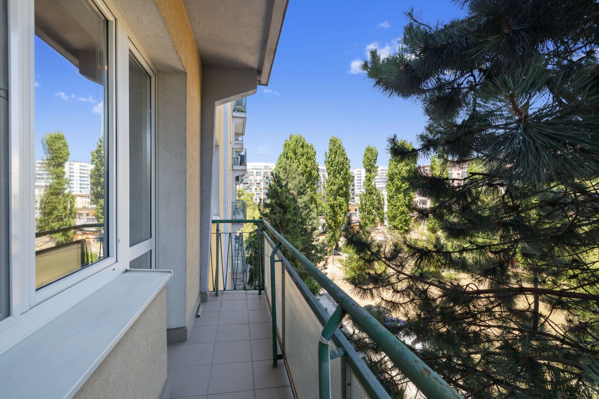 NUERA︱-  Reconstructed 2,5 room apartment, Haburska, Bratislava