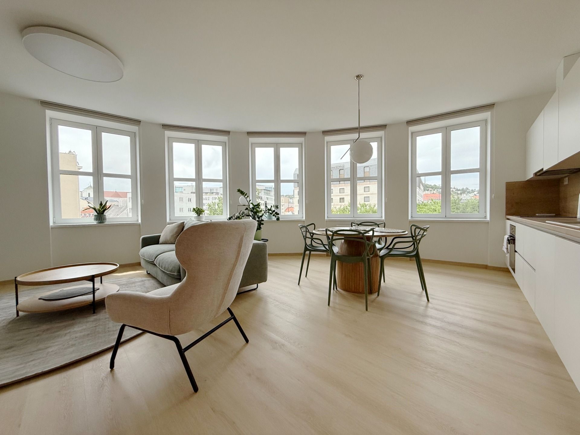 NUERA︱UNO Unique 1-Bedroom Apartment Near the Pedestrian Zone, Poštová