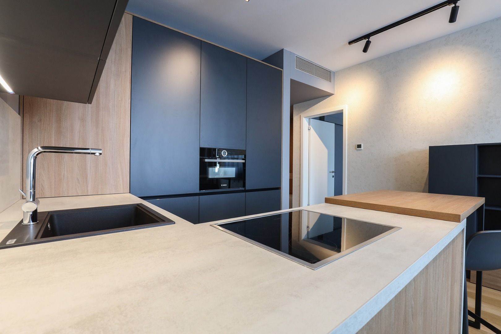 Rent One bedroom apartment, Továrenská, Bratislava - Staré Mesto, Slov