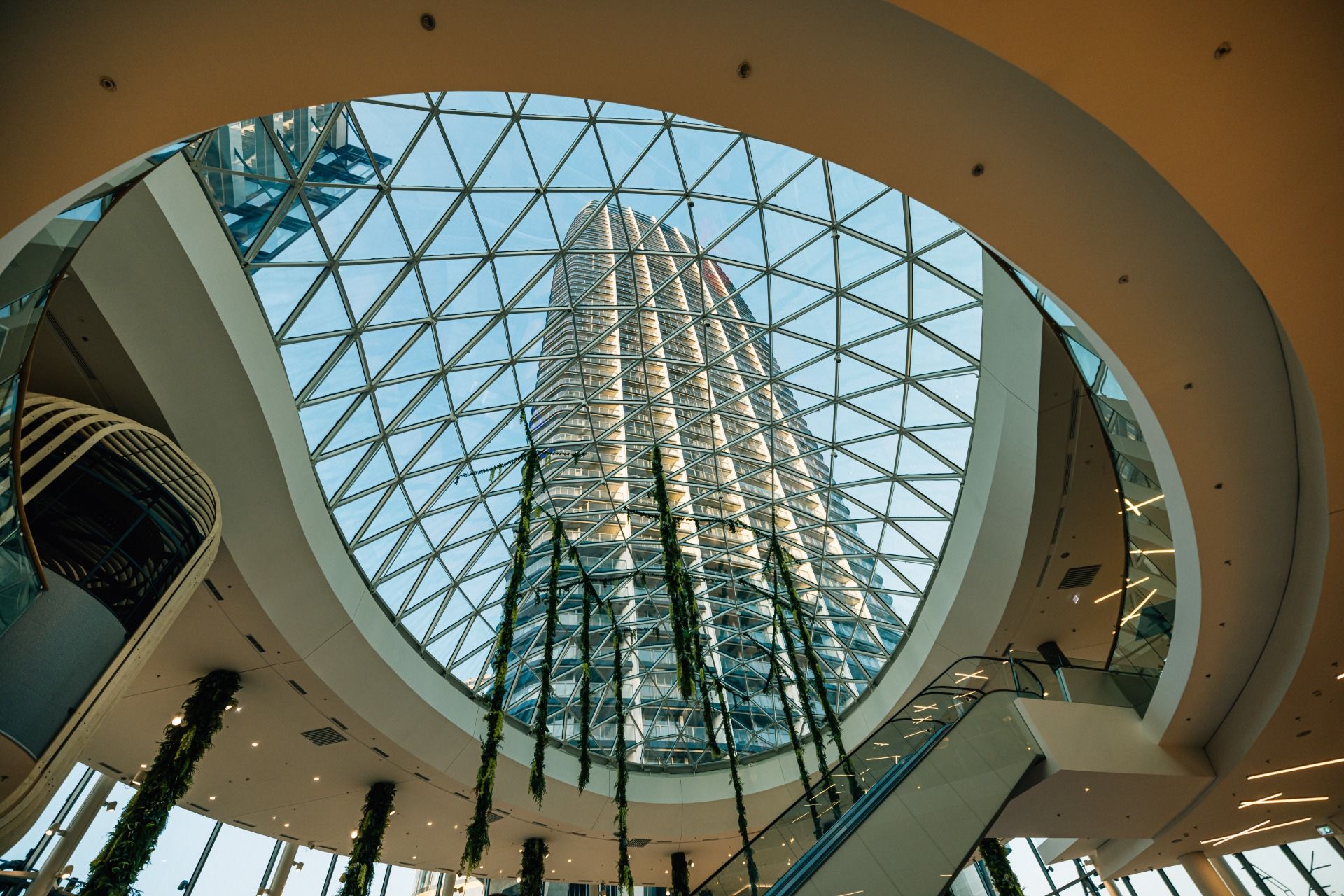 NUERA︱EUROVEA TOWER - Penthouse 3-bed. apt. Danube view, 44th