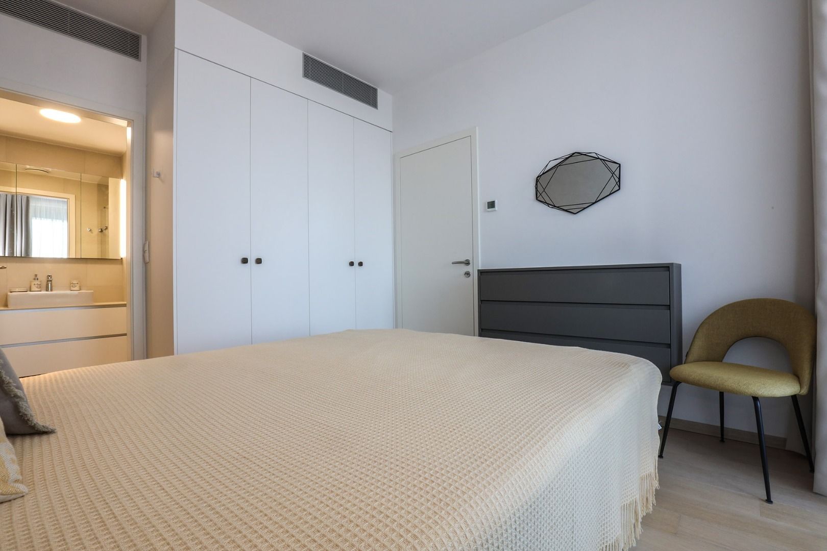 NUERA I SKY PARK Luxury 2-room apartment on 15th floor, tower 3
