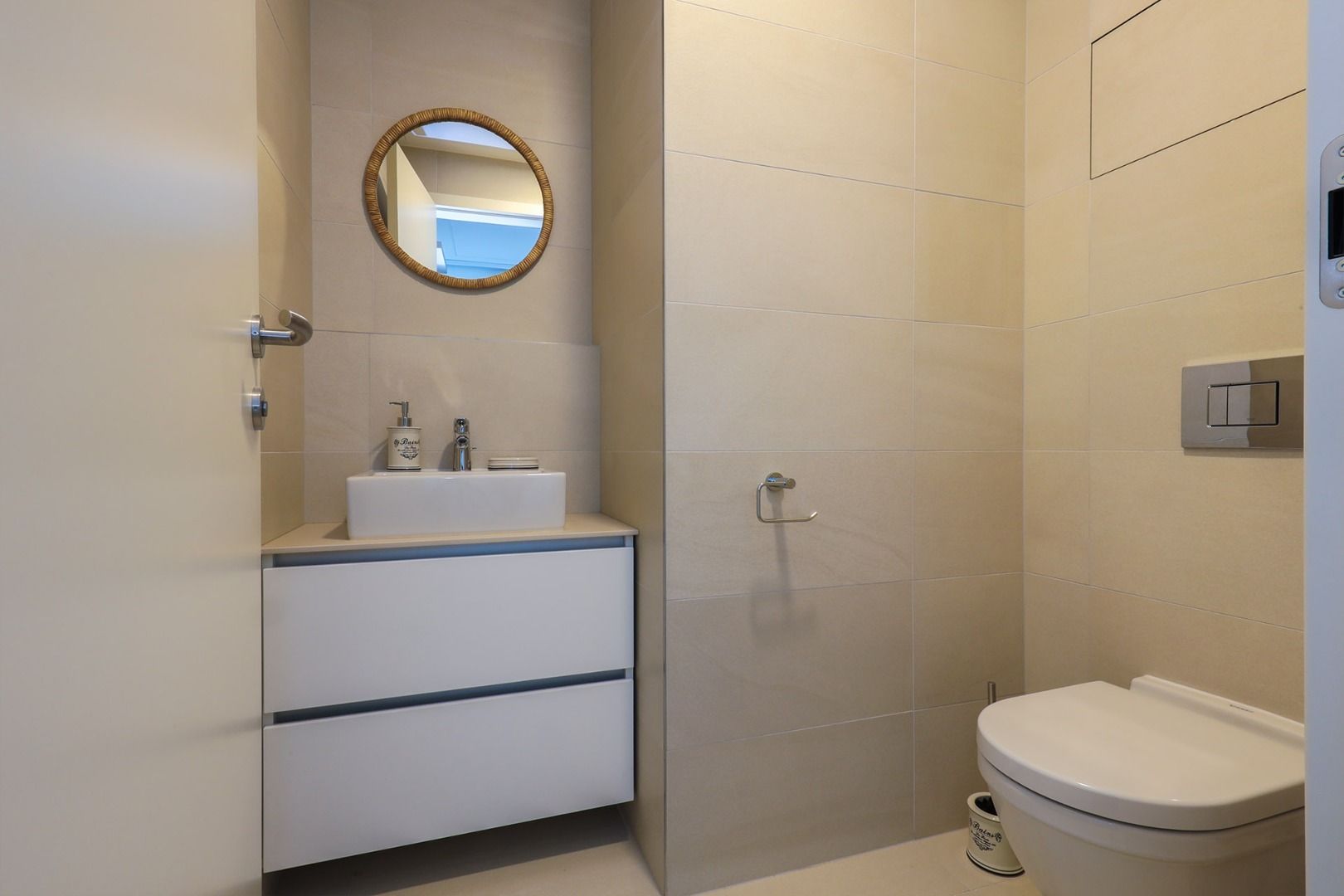 NUERA I SKY PARK Luxury 2-room apartment on 15th floor, tower 3