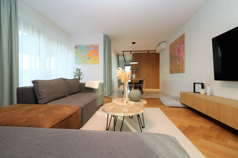 NUERA︱Penthouse with terrace and forest view in Dúbravka