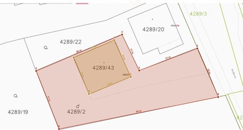 NUERA | FOR SALE Unique plot with old house near Horský park, Budkova 